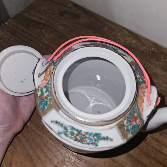 Antique Chinese Handpainted Floral Teapot No Cracks Or Chips! - Picture 3 of 7